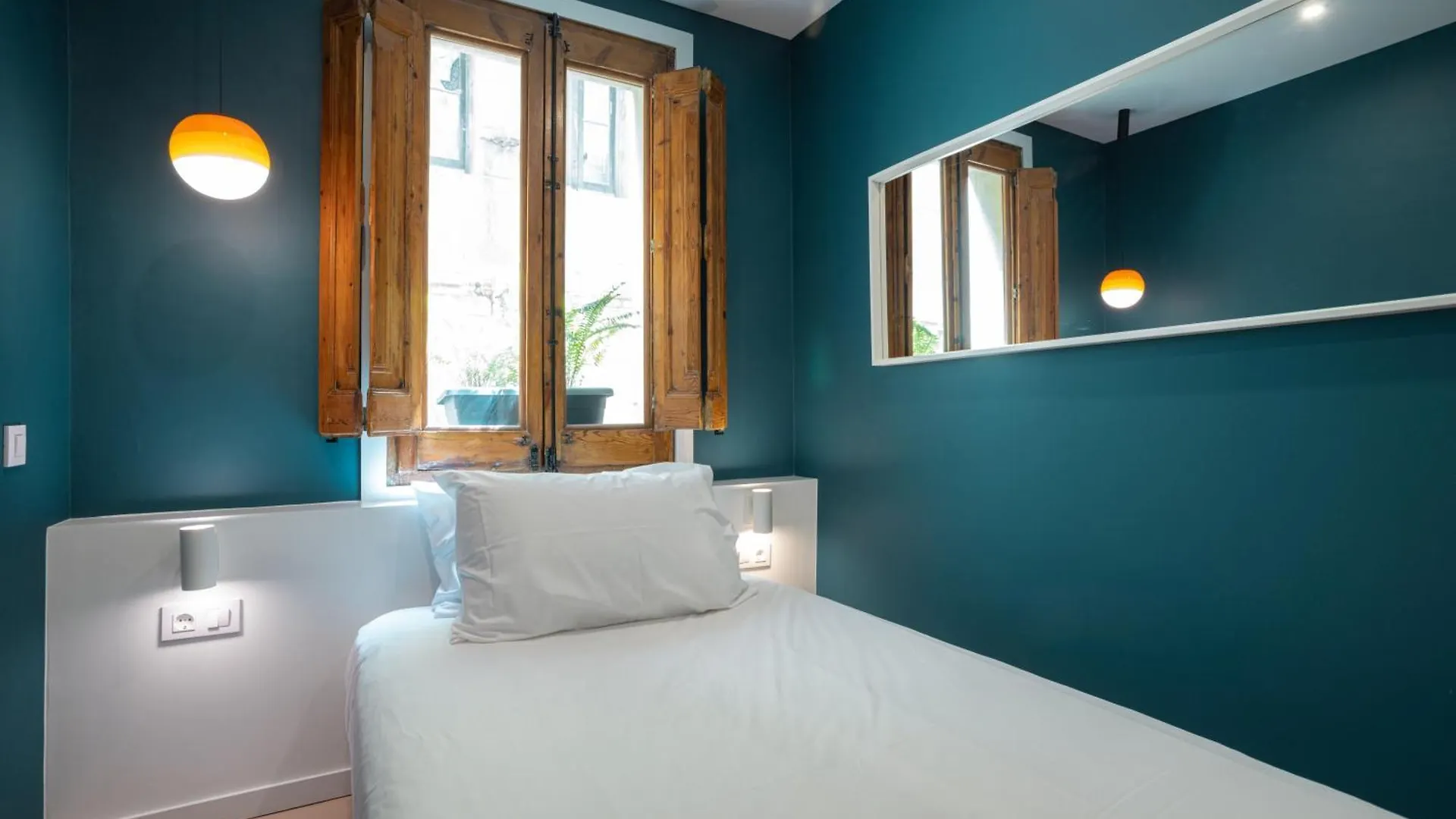 Hostal Sol y K Barcelona Pensión