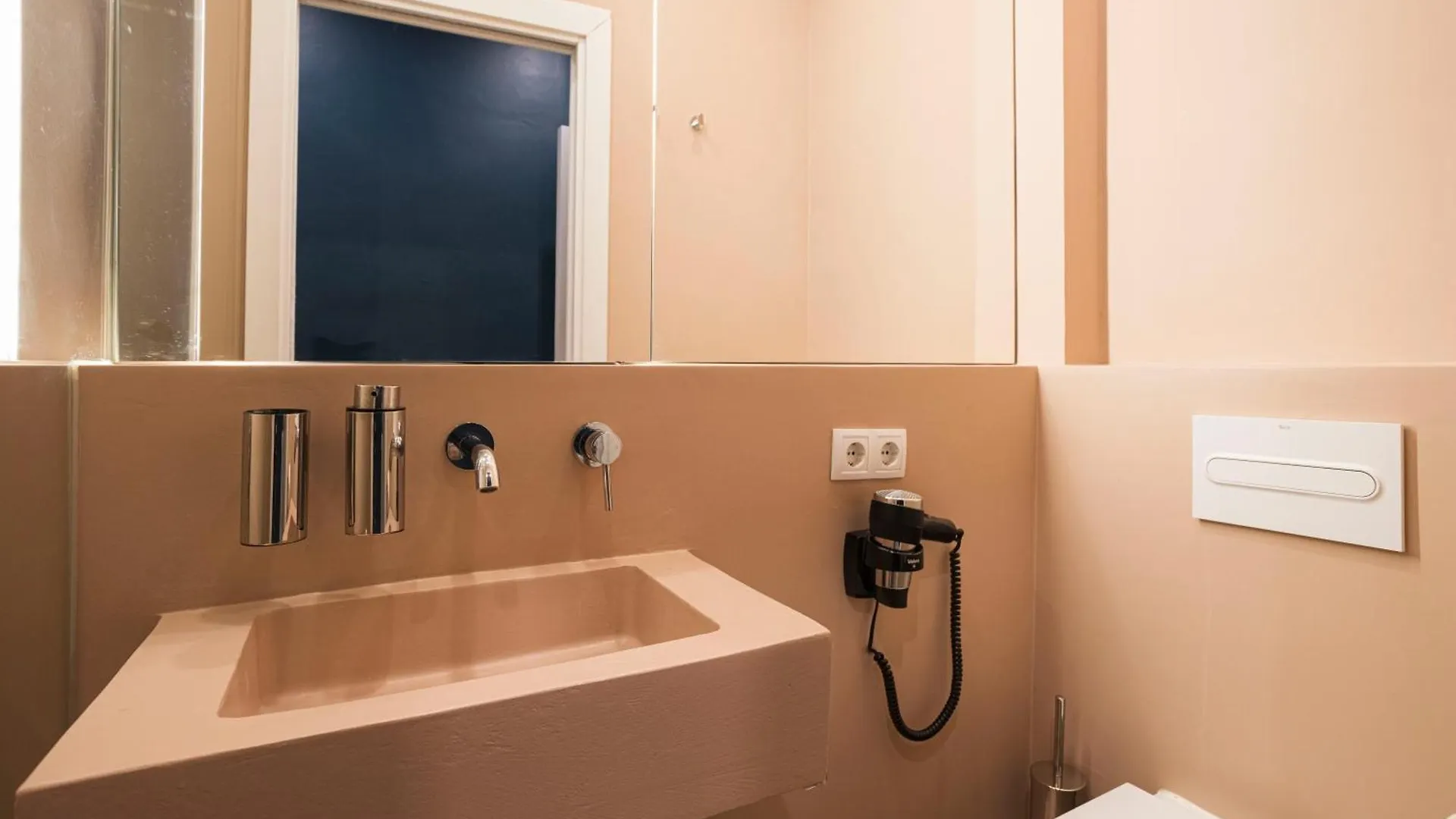 Penzion Hostal Sol Y K Barcelona