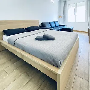 freeparking-loft-a-fira-sants-camp-nou.topbarcelonahotels.com/