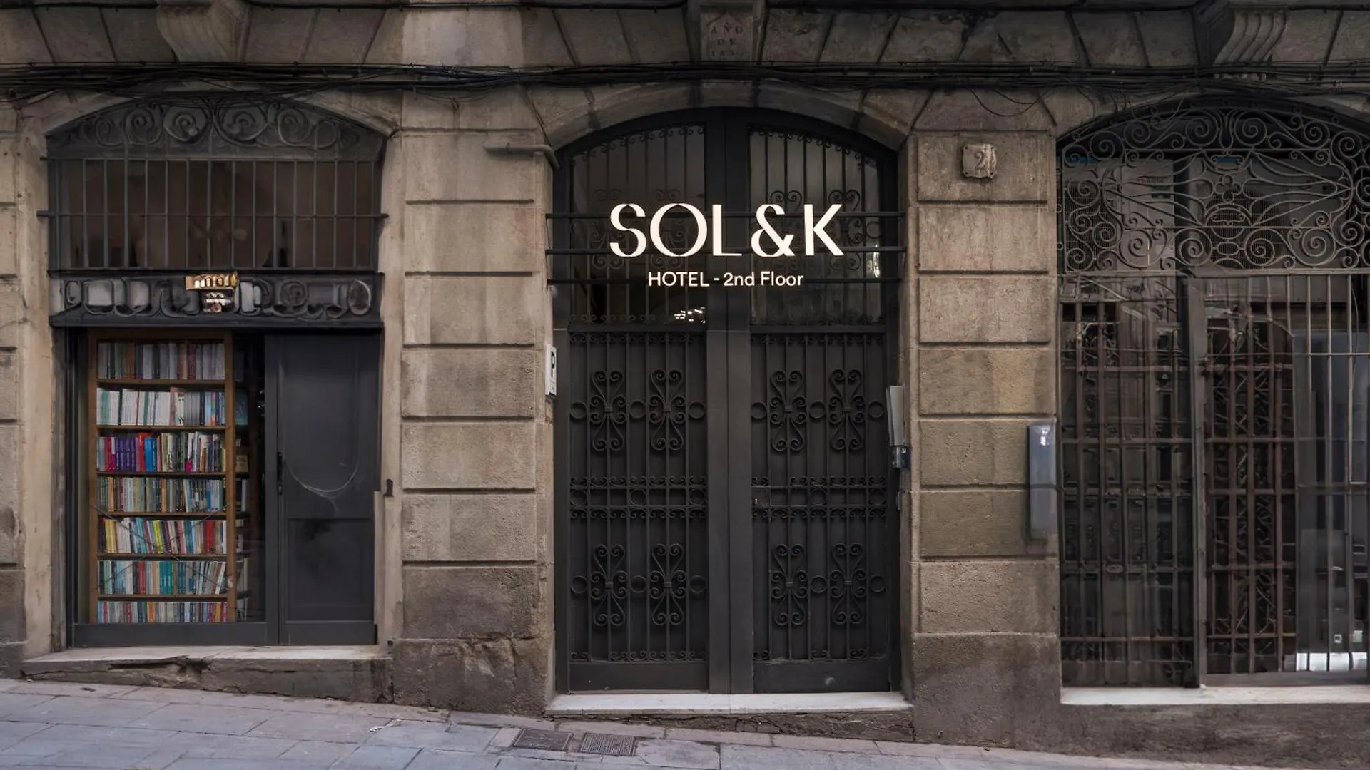 Hostal Sol Y K Barselona 2*,  İspanya