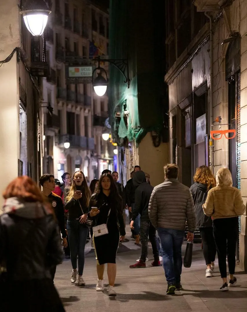 ** Konukevi Hostal Sol Y K Barselona İspanya